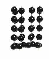 Feestversiering kralen slingers zwart sterretjes 270 cm kunststof plastic kerstversiering 2 stuks 10158039